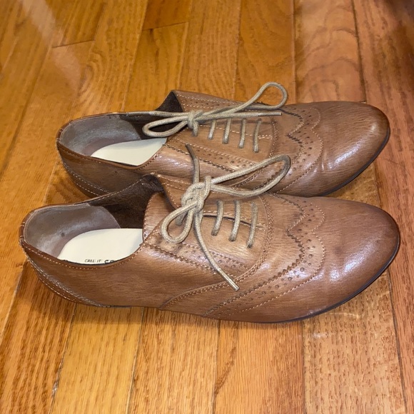 Ballet Styled Flats - Picture 2 of 4